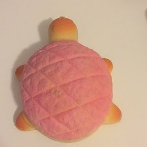 Bread turtle squishy